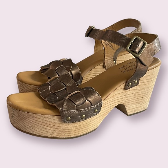 KorkEase Shoes Kork Ease Bronze Clog Sandals Poshmark